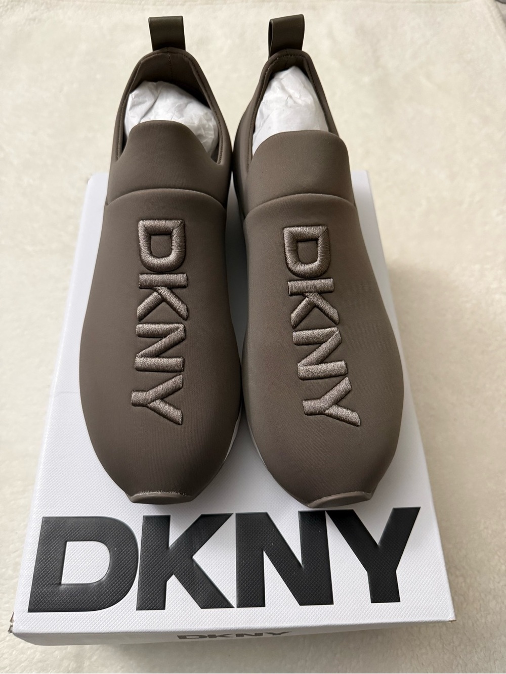 DKNY Taupe-Brown Slip-On Logo Sneakers